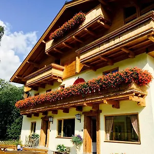  Bed & Breakfast Enzian