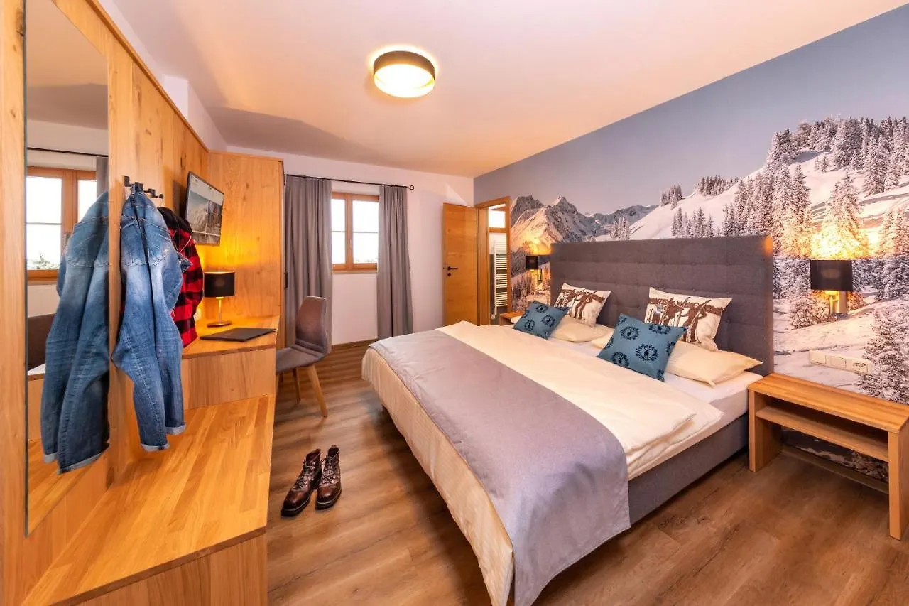 Aparthotel Bachgut - Das Resort Am Berg Saalbach-Hinterglemm